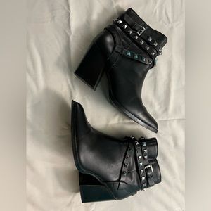 Steve Madden Cala Booties